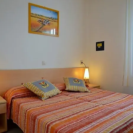 Gorgeous Retreat With Private Garden In Hotel Bibione